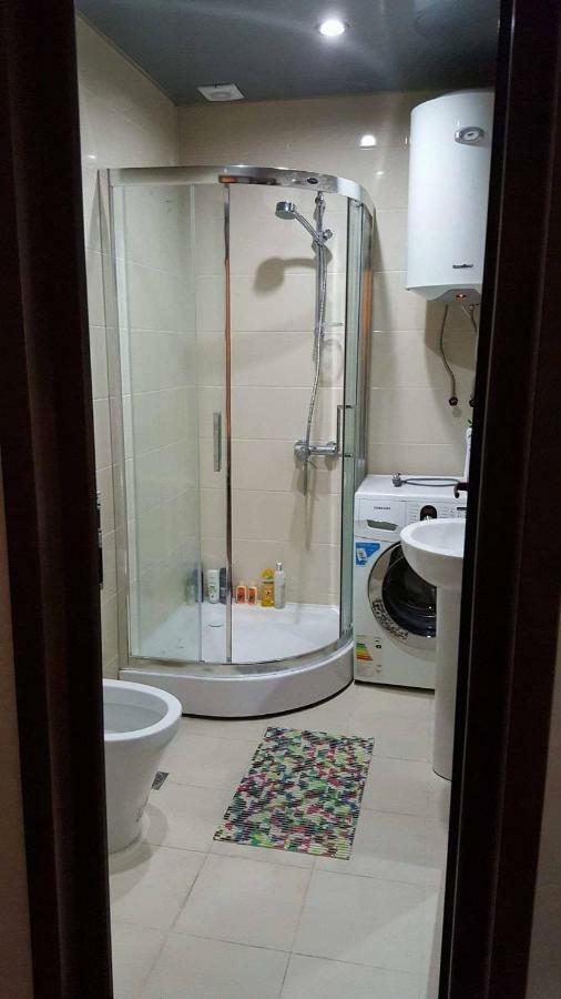 Lia'S Apartment In Orbi Батуми Экстерьер фото