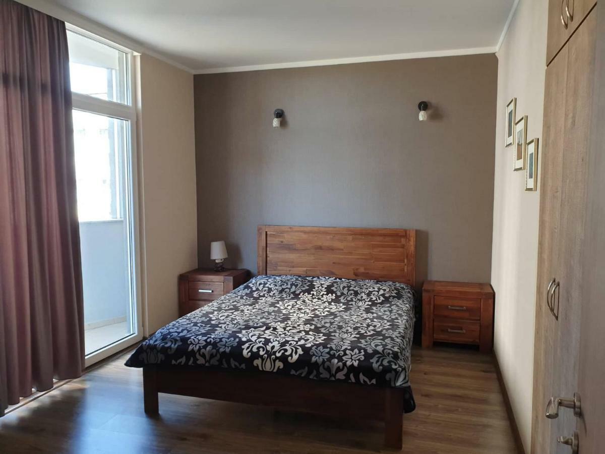 Lia'S Apartment In Orbi Батуми Экстерьер фото